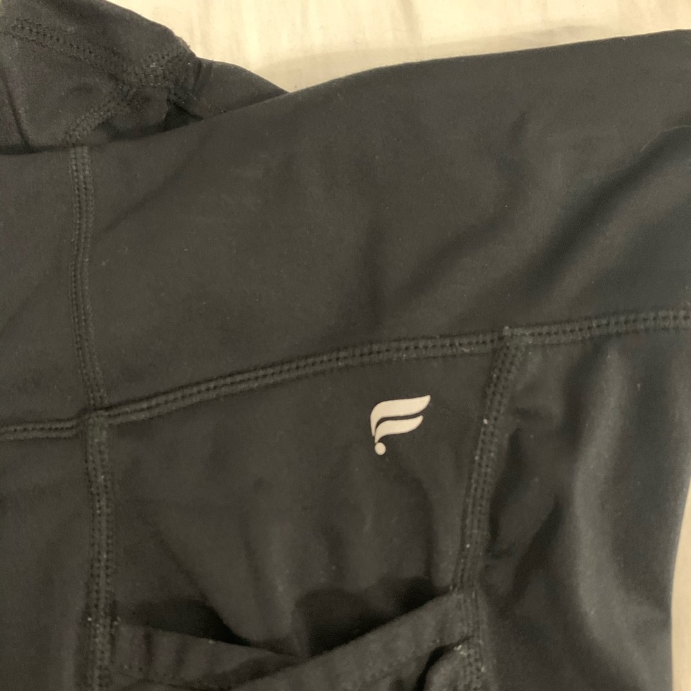 Black Fabletic Capri Leggings